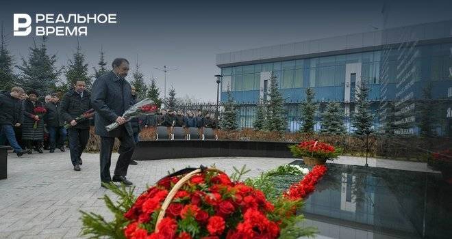В казанском аэропорту почтили память погибших при катастрофе Боинг-737 в 2013 году