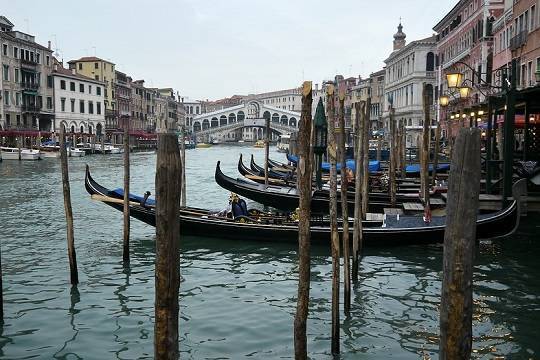 Венеция готовится к новому пику наводнения