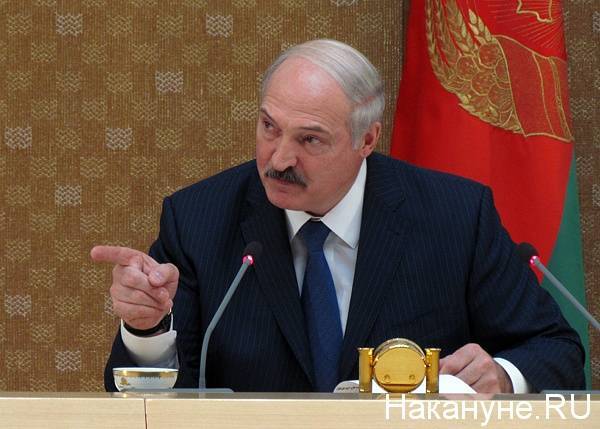 Лукашенко обругал союз Белоруссии и России из-за "подсовывания" новых условий