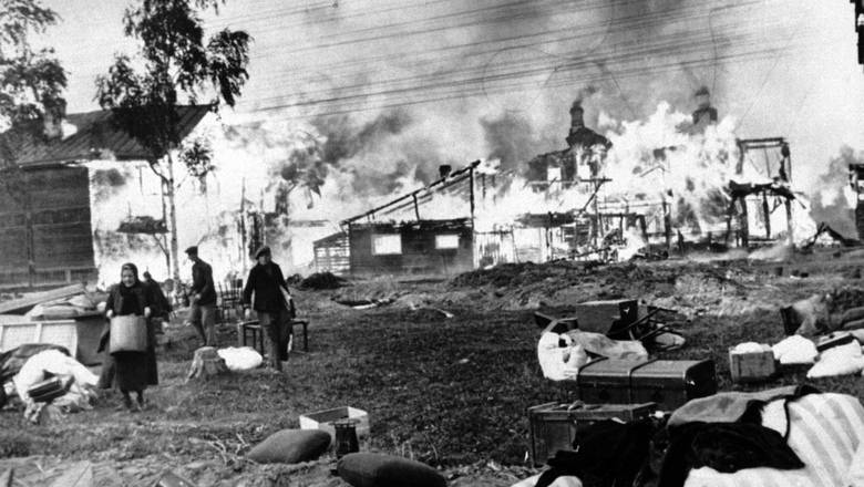 17 ноября 1941 года Сталин приказал сжигать дотла свои же деревни