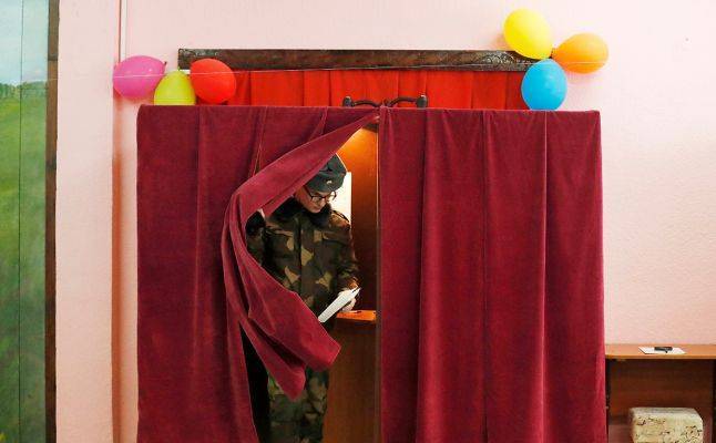 На выборах в парламент Белоруссии проголосовало более 55% избирателей