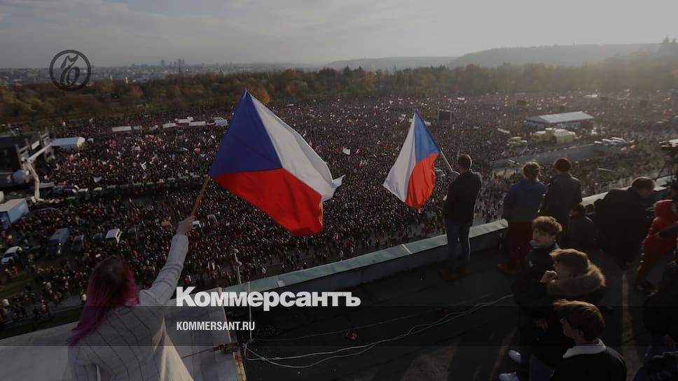 В Праге прошли одни из самых массовых со времени «Бархатной революции» протесты