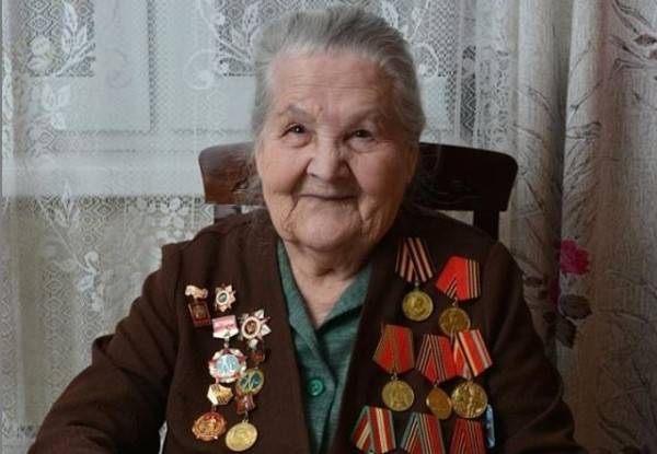 Ветеран Великой Отечественной войны стала блогером на 98-м году жизни