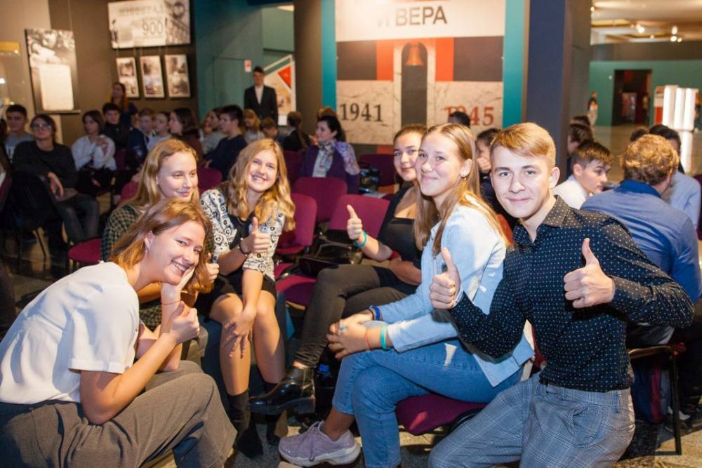 2,5 тысячи юных москвичей посетили экспозицию «Школьный музей Победы»