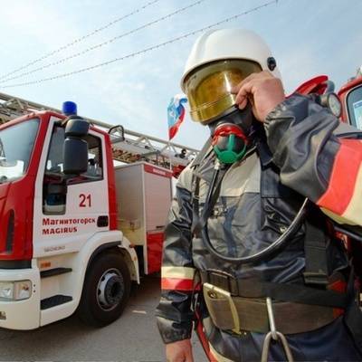 Крупный пожар на складе на северо-западе Москвы ликвидирован