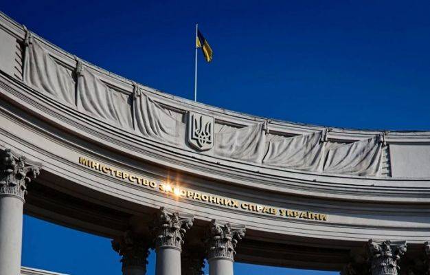 В Киеве заявили, что пока не собираются выходить из Минских соглашений