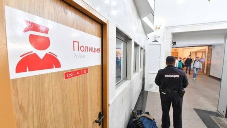 Мосгорсуд вернул звания двум осужденным полицейским-взяточникам
