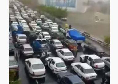 Опубликованы поразительные видео о протестах в Иране