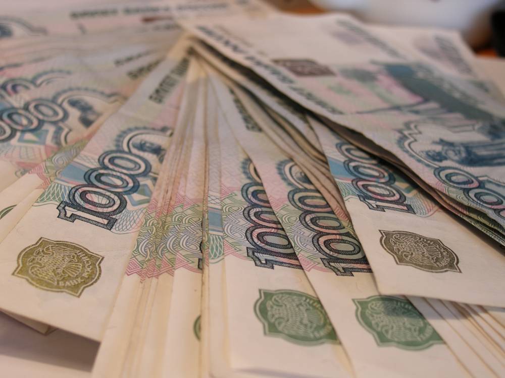 В уфимской поликлинике из пенсионерки высыпались сотни тысяч рублей
