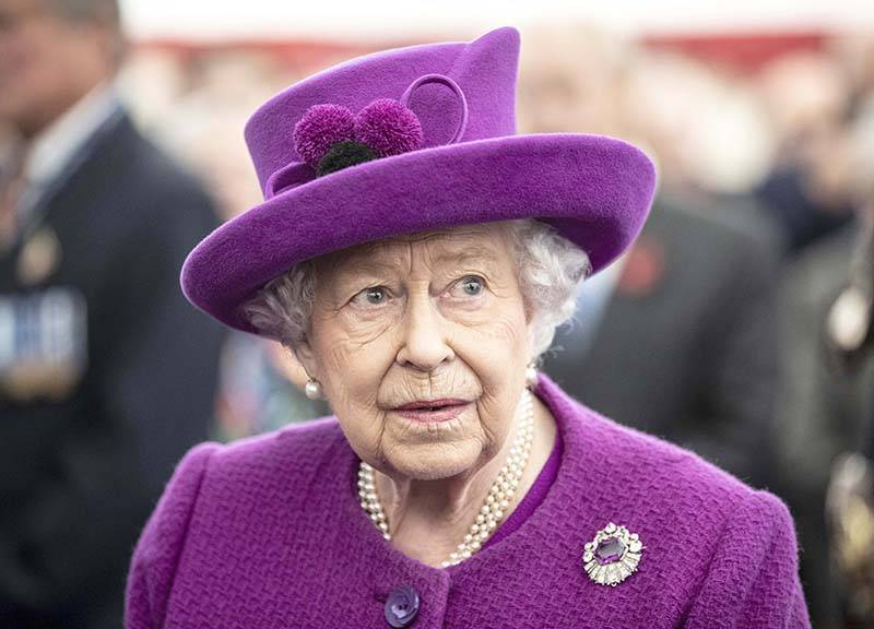 Елизавета II утратила контроль над Букингемским дворцом