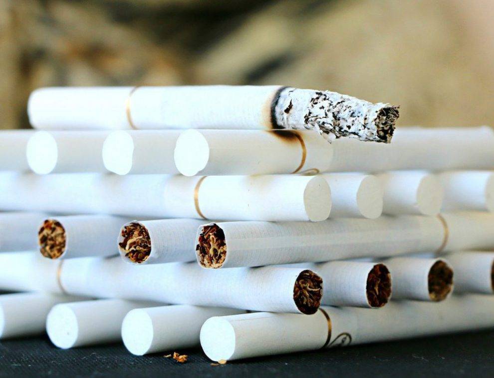 Не в тренде: в России уменьшился спрос на сигареты