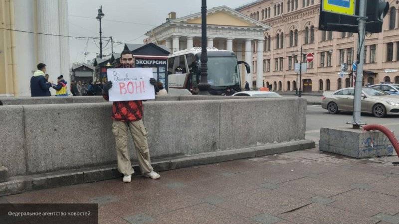 Резник покрывает Вишневского после обвинений в домогательствах, отдавая "летний" должок