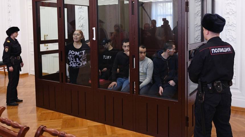 Прокурор выступил за пожизненный срок двум фигурантам дела о взрыве в метро Петербурга