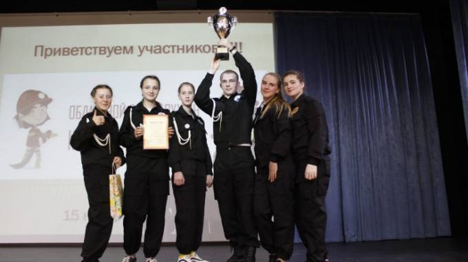 В Ленинградской области среди юных пожарных выбрали лучшие коллективы