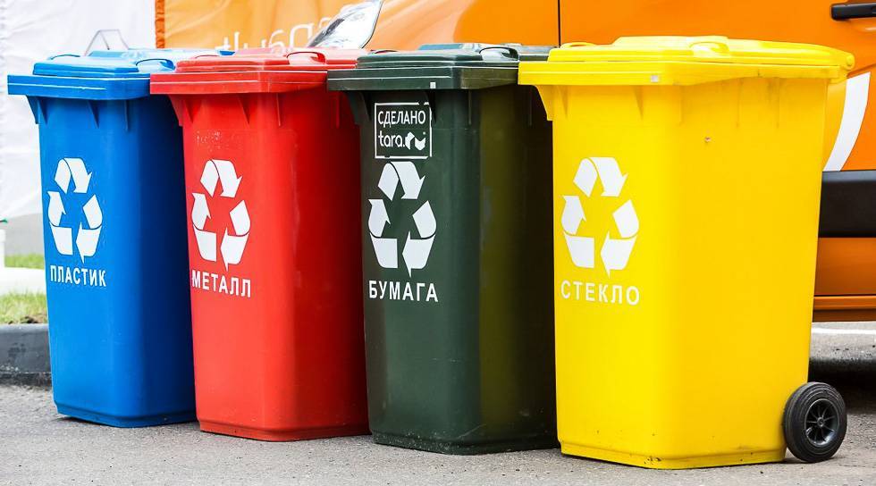 «Уровень сортировки остается низким, законодательство не отрегулировано». Как мусорная реформа проходит в России