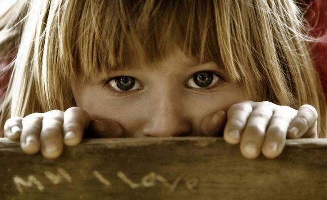 Стало известно, сколько украинских детей подвергается сексуальному насилию