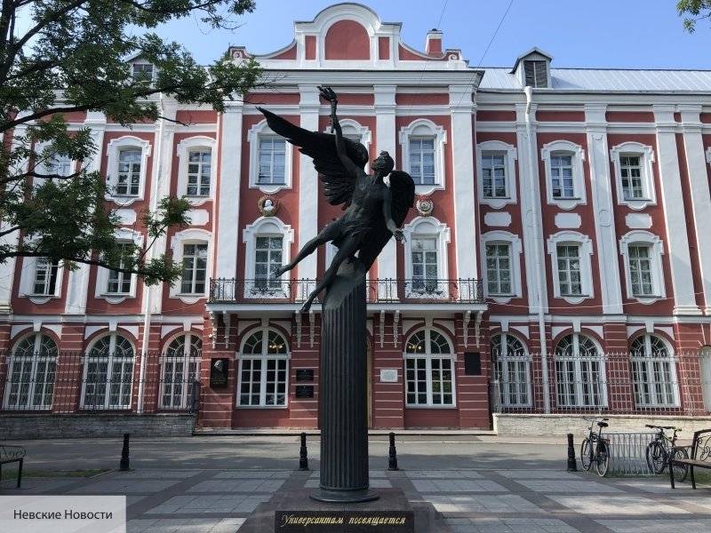 Жертва домогательств Вишневского не верит, что РГПУ имени Герцена защитит студентов