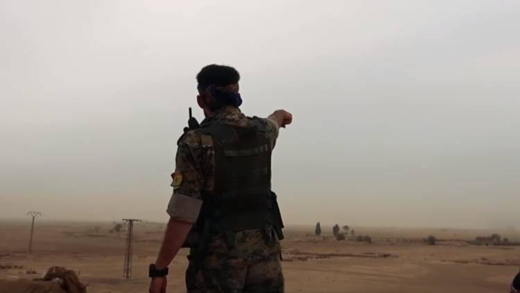 Курдские боевики заставили беженцев рыть тоннели в провинции Хасака