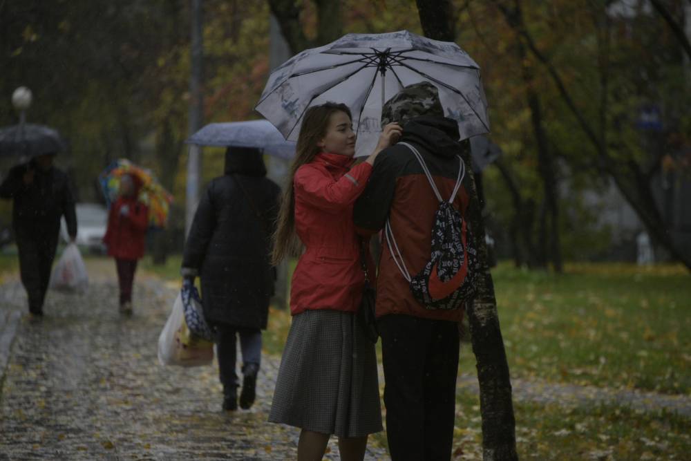 Облачная дождливая погода ожидается в Москве 19 ноября