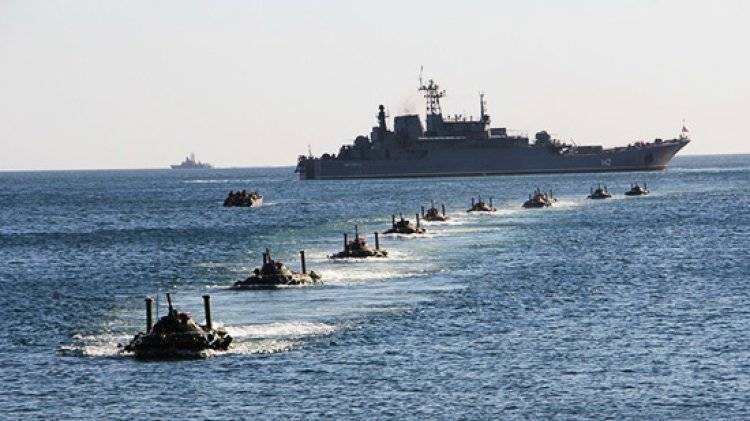 Российские корабли и авиация начали масштабные учения в Черном море