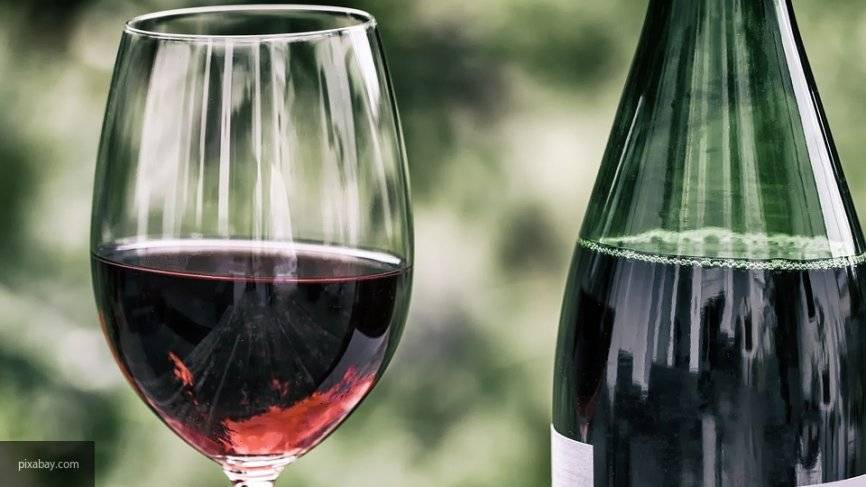 Эксперты Роскачества дали советы по определению качества вина