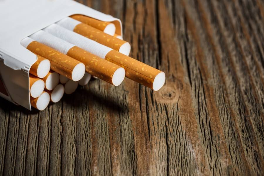 В Минздраве не исключили поднятие возрастного ценза на продажу сигарет