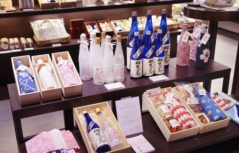 Японские бизнесмены хотят открыть производство сакэ в Петербурге