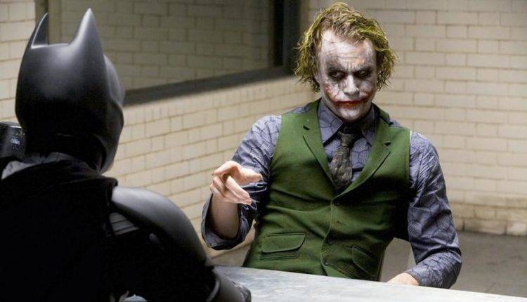 В России планируют снять фильм про клоунов в костюмах Джокера и Бэтмена