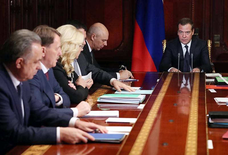 Медведев призвал уравнять условия для российских и белорусских компаний