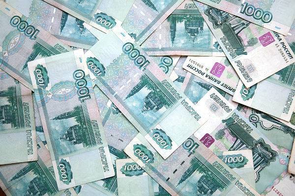 Лжеброкер выманил у камчатской пенсионерки полтора миллиона рублей