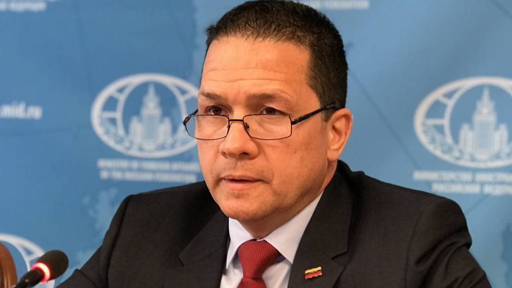 Посол Венесуэлы объяснил вмешательство США в дела страны