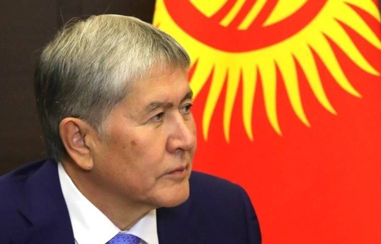 Отбывающему арест экс-президенту Киргизии не дают видеться с женой