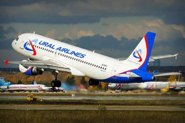 «Уральские авиалинии» потеряли 1 млрд рублей из-за отмены рейсов в Грузию
