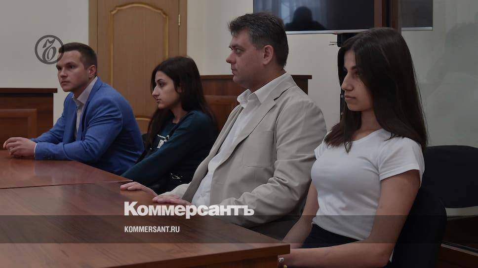 Сестры Хачатурян попросили о проведении процесса с участием присяжных