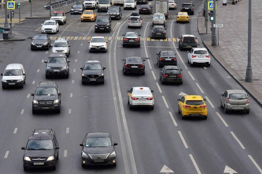 Автомобилистов предупредили о гололедице на дорогах Москвы