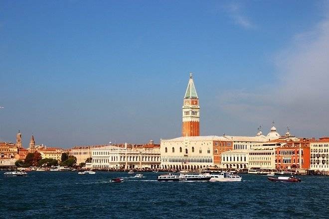 Мощное наводнение в Венеции повредило мозаики и колонны собора Святого Марка