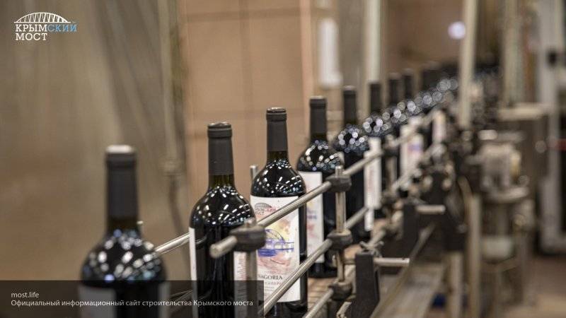 Коллекционное вино "Крымский мост" начнут продавать в России