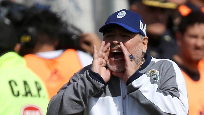 Марадона уволен с должности главного тренера аргентинской «Химнасии»
