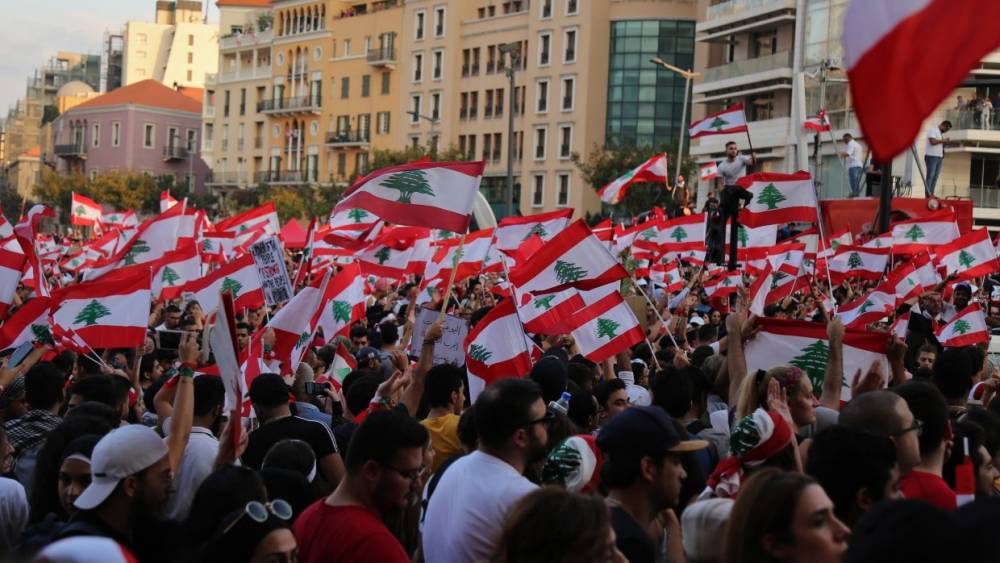Захарова назвала отставку премьера Ливана внутренним делом страны
