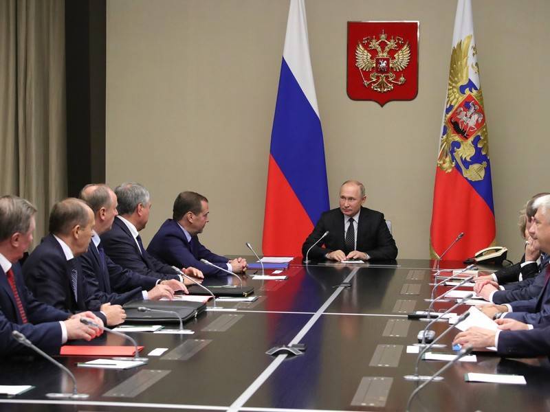 Путин обсудил с членами Совбеза международные проекты по газопроводам