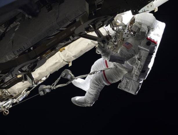 «Роскосмос» просят выделить дополнительные места для астронавтов США