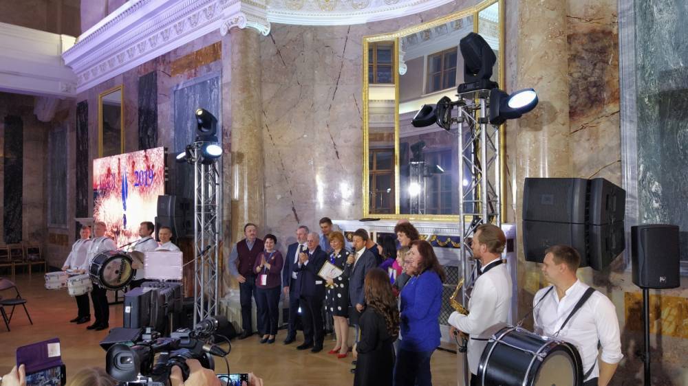 В Петербурге на форуме «Сезам» наградили победителей конкурса СМИ