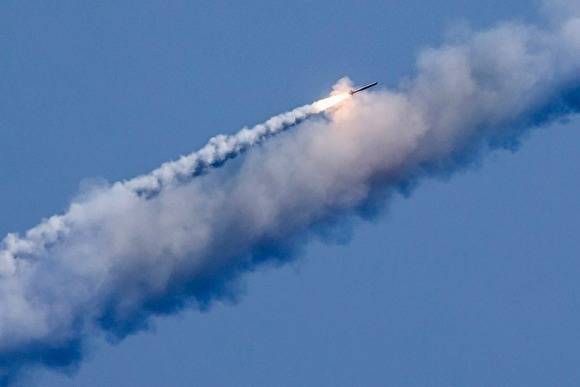 Из сектора Газа по территории Израиля запущены ракеты