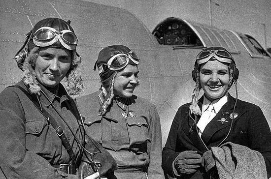 Кем были первые женщины-герои СССР