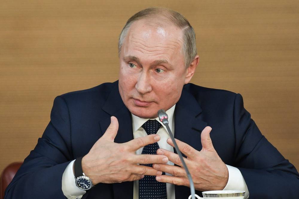 Путин назвал абсурдными претензии Киева к "Газпрому" по транзиту газа