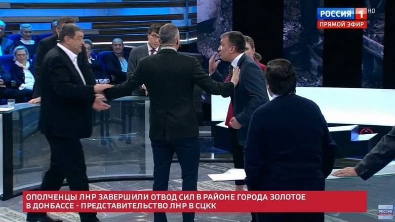 Телевизор очень не хочет мира на Донбассе