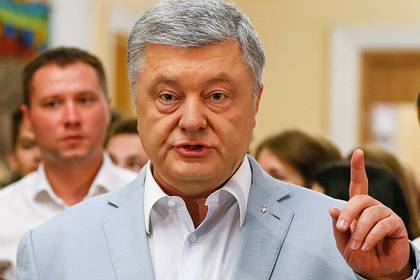 Партия Порошенко отказалась вступаться за националистов «Азова»
