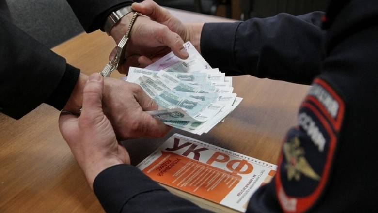 Начальника костромской колонии задержали за взятку в миллион рублей