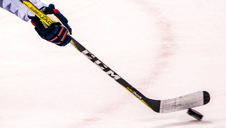 Российские хоккеисты обыграли сборную Канады