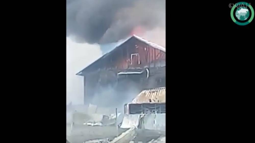 Опубликовано видео с места крупного пожара в Кемерово